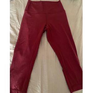 LULULEMON ALIGN CROP SIZE 10